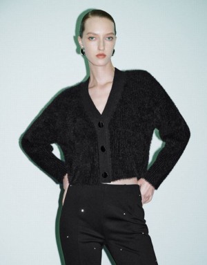 Black Urban Revivo Furry V-Neck Knitted Women's Cardigan | OGCIWF-982