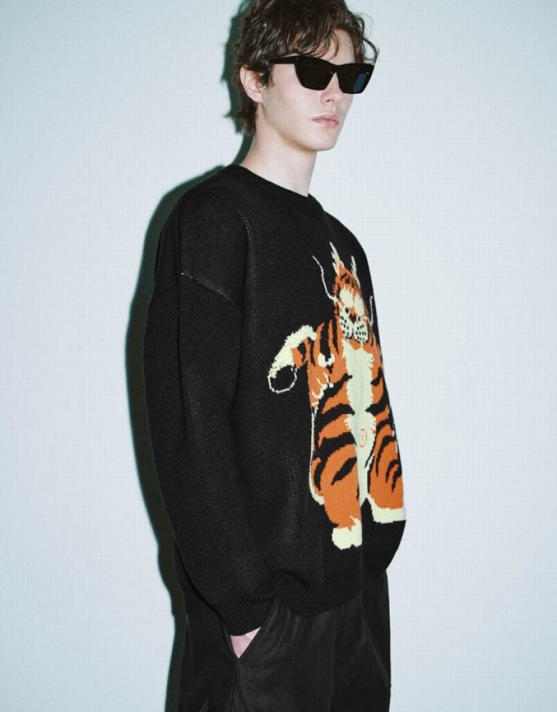 Black Urban Revivo Animal Embroidered Knitted Men's Cardigan | OELVDC-920
