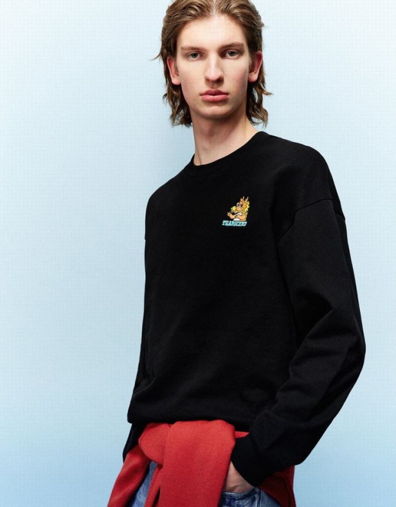 Black Urban Revivo Dragon Embossed Crew Neck Men's Sweatshirts | VGUYRT-238