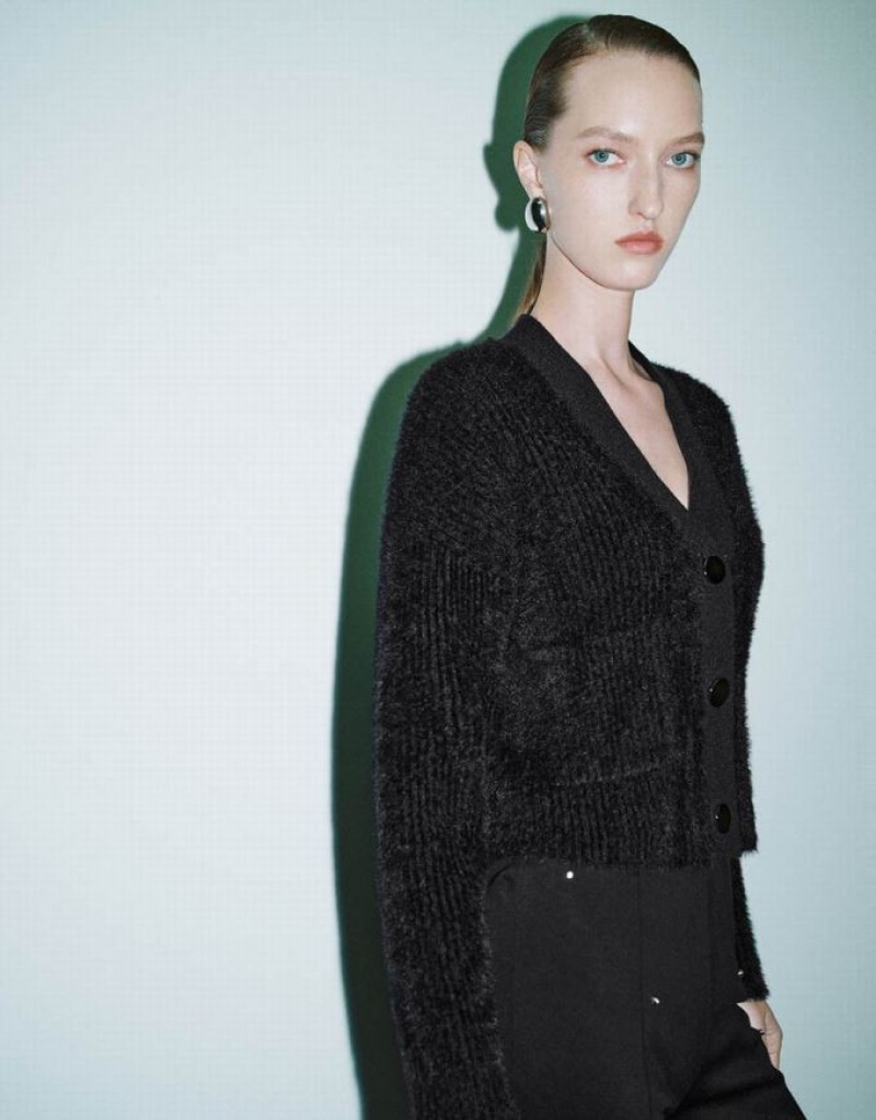 Black Urban Revivo Furry V-Neck Knitted Women's Cardigan | OGCIWF-982