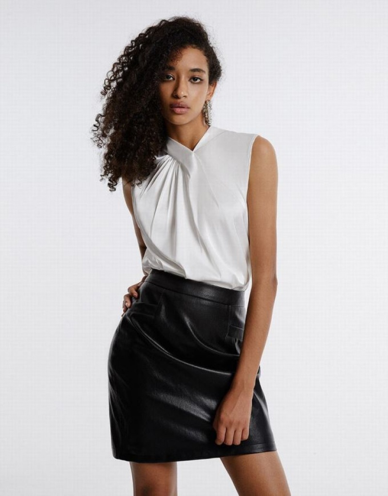 Black Urban Revivo Slit Hem Faux Leather Women's Skirts | ERQWCJ-790
