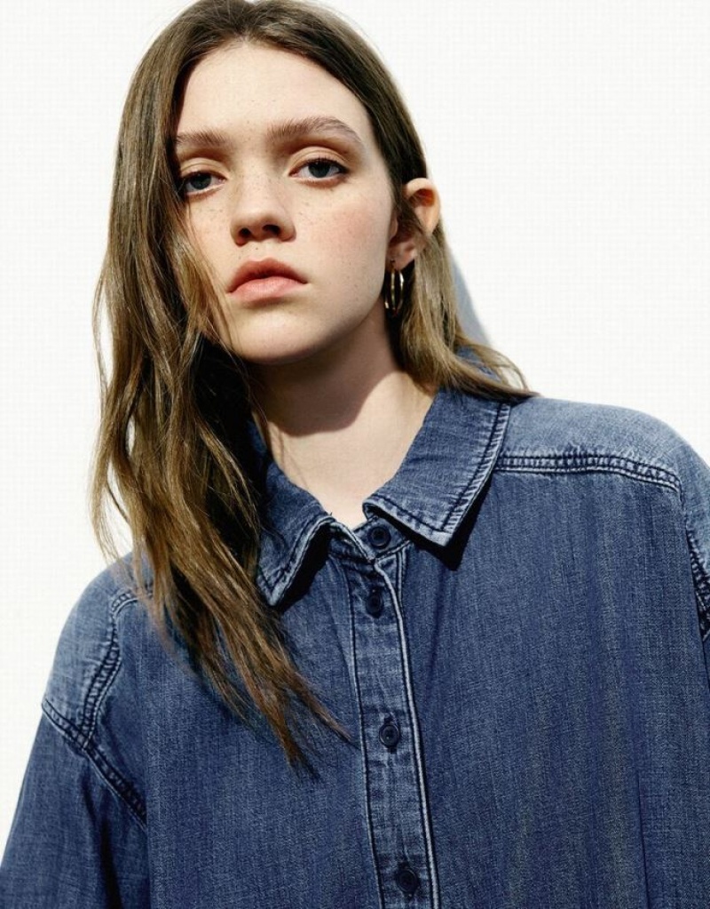 Blue Urban Revivo Button Up Loose Denim Women's Shirts | BQHCNF-350
