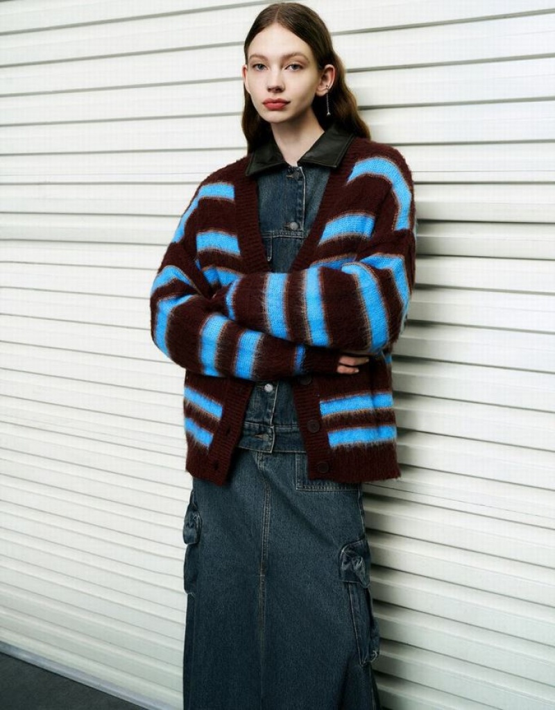 Blue Urban Revivo Striped V-Neck Knitted Women's Cardigan | KBITPM-546