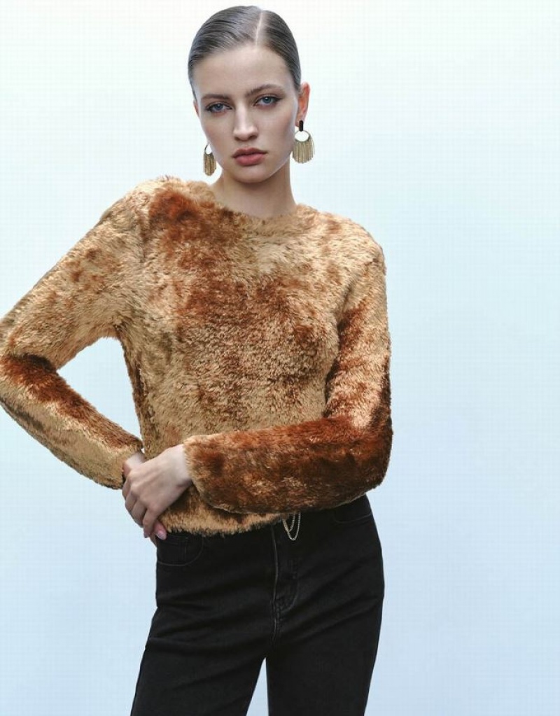 Brown Urban Revivo Furry Crew Neck Knitted Women's Cardigan | GNVWST-845