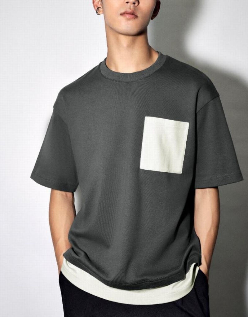 Dark Grey Urban Revivo Crew Neck Straight Knitted Men's T-Shirts | XLDJZQ-042
