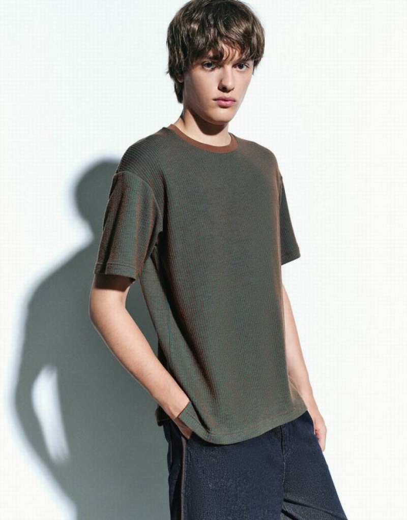 Green Urban Revivo Crew Neck Knitted Men's T-Shirts | APGBNY-761