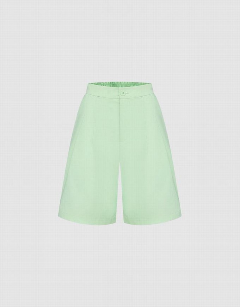 Green Urban Revivo Plain Pleated Women\'s Shorts | CNMLDO-968