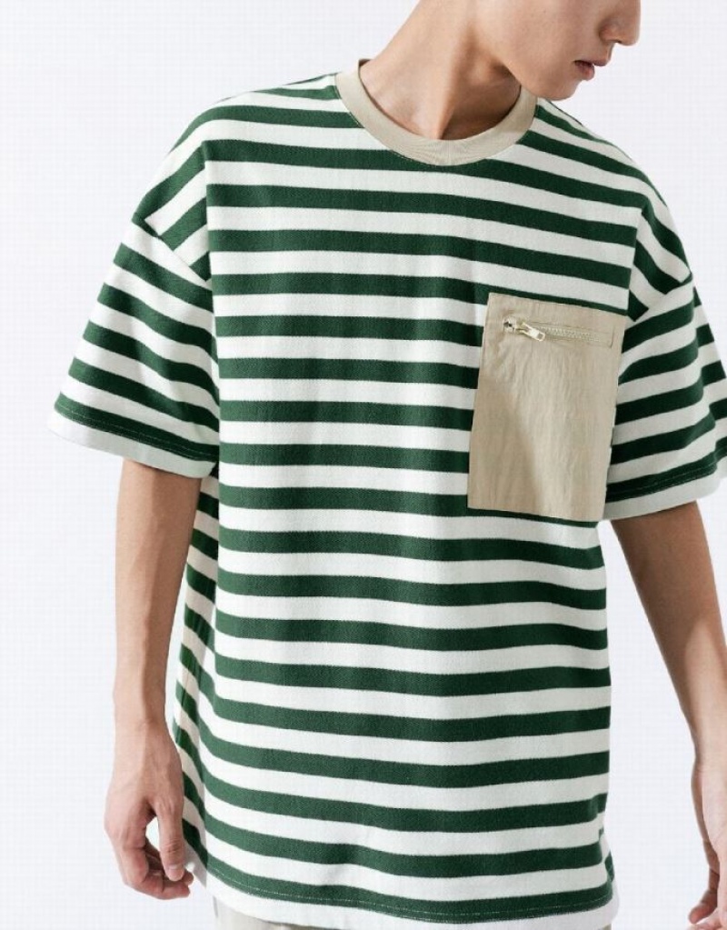 Green Urban Revivo Striped Straight Men's T-Shirts | SGDCVN-547