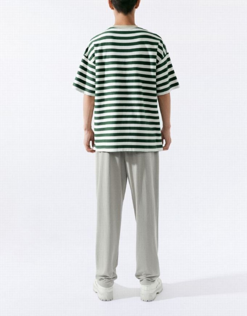 Green Urban Revivo Striped Straight Men's T-Shirts | SGDCVN-547