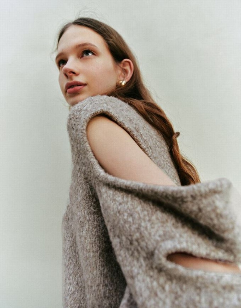Grey Urban Revivo Cold Shoulder Crew Neck Knitted Women's Cardigan | IKDGSN-506