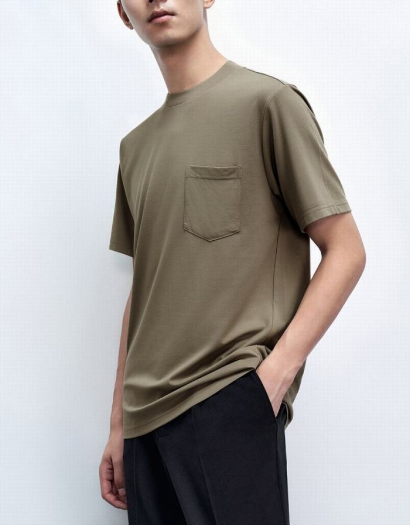 Khaki Urban Revivo Crew Neck Loose Men's T-Shirts | AMGHKE-783