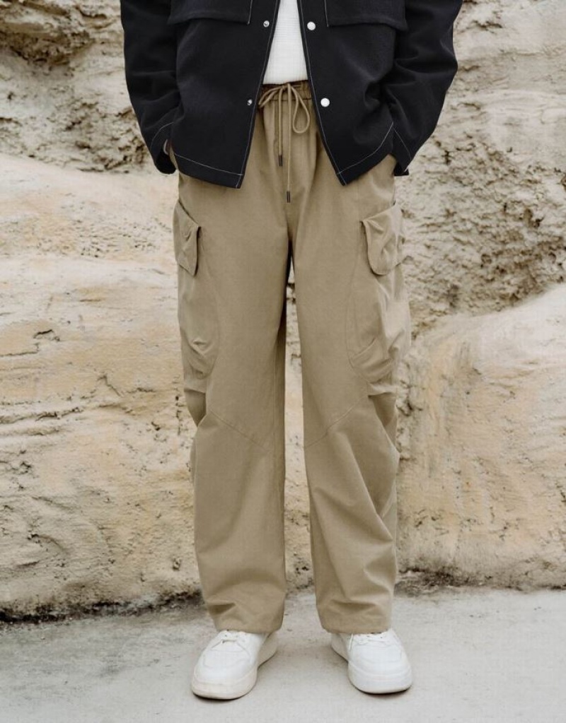 Khaki Urban Revivo Drawstring Waist Wide-Leg Men's Pants | LNQVRU-395