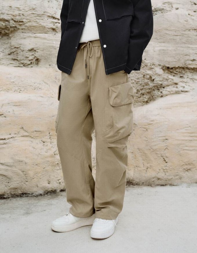 Khaki Urban Revivo Drawstring Waist Wide-Leg Men's Pants | LNQVRU-395