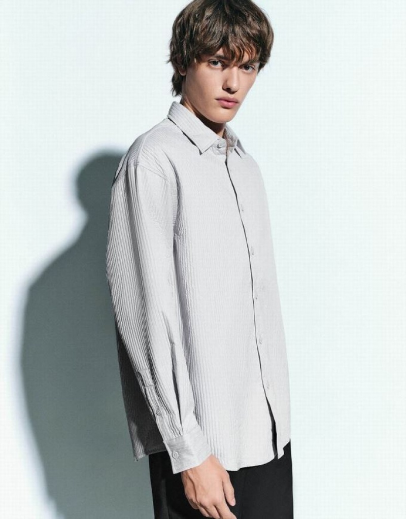 Light Grey Urban Revivo Textured Button Up Loose Men's Shirts | ECHZGN-957