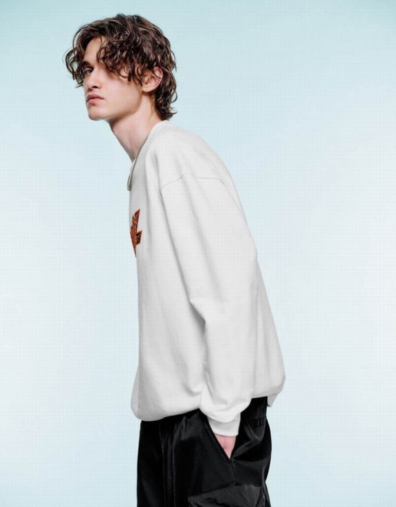 White Urban Revivo Embossed Crew Neck Men's Sweatshirts | FARKTH-458