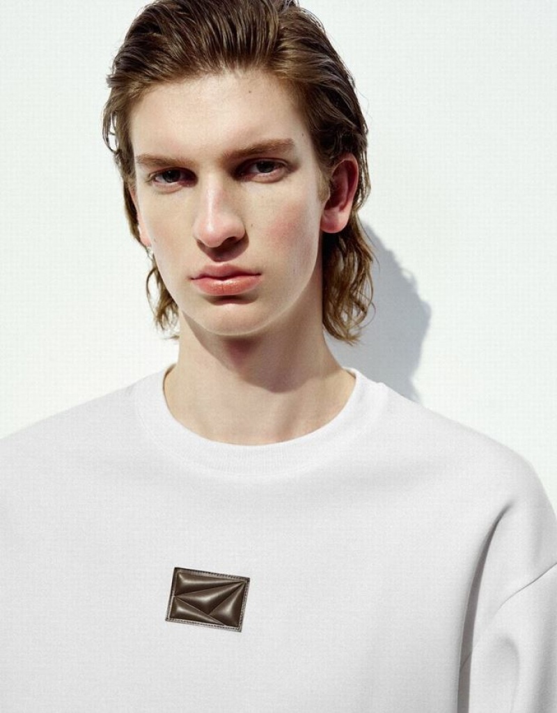 White Urban Revivo Standard Sleeve Crew Neck Men's Sweatshirts | SQMNWV-014