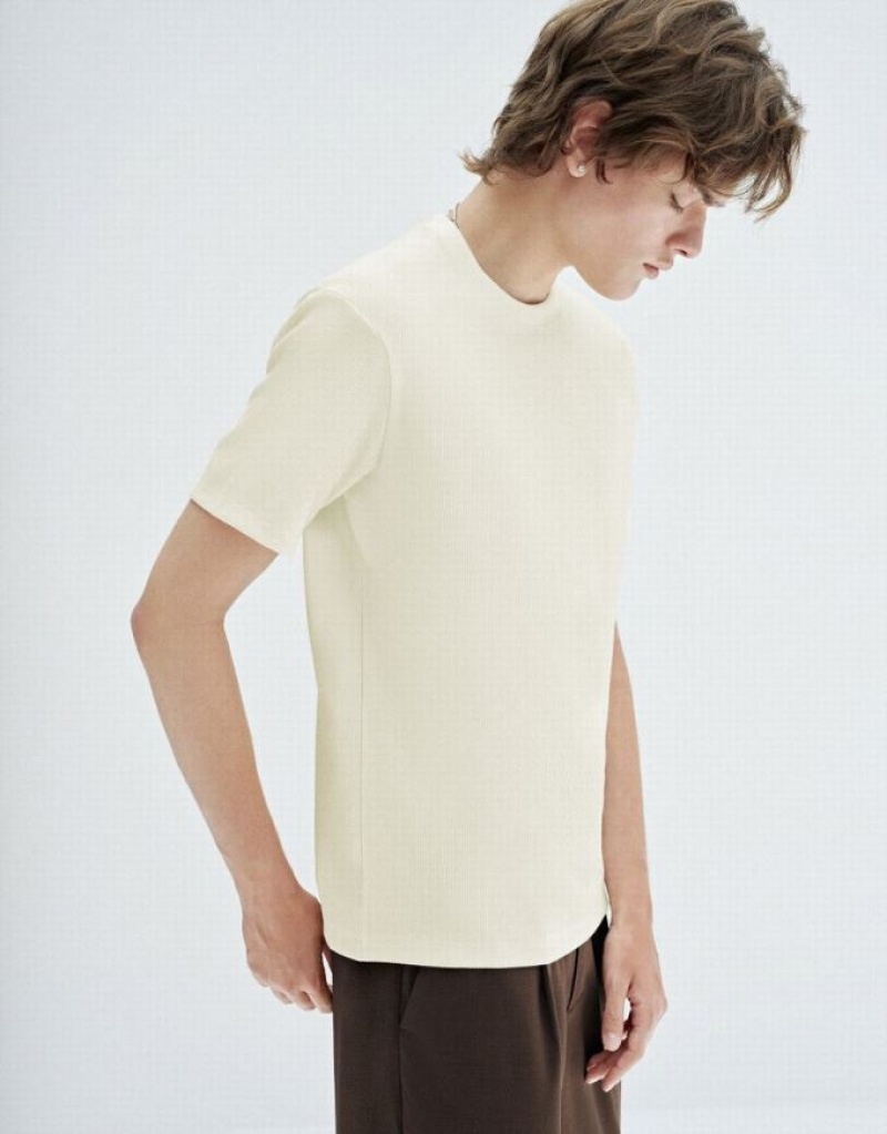 White Urban Revivo Standard Sleeve Crew Neck Men's T-Shirts | HQJEMZ-137