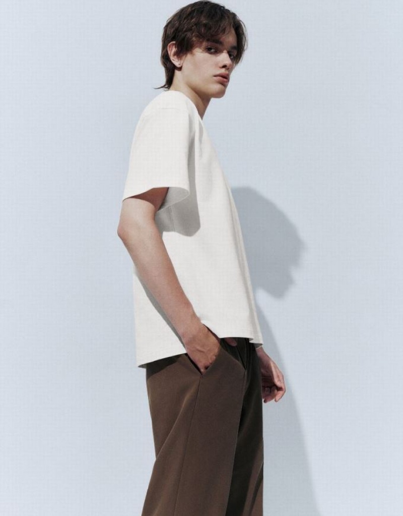 White Urban Revivo Straight Crew Neck Men's T-Shirts | LKGIJR-071