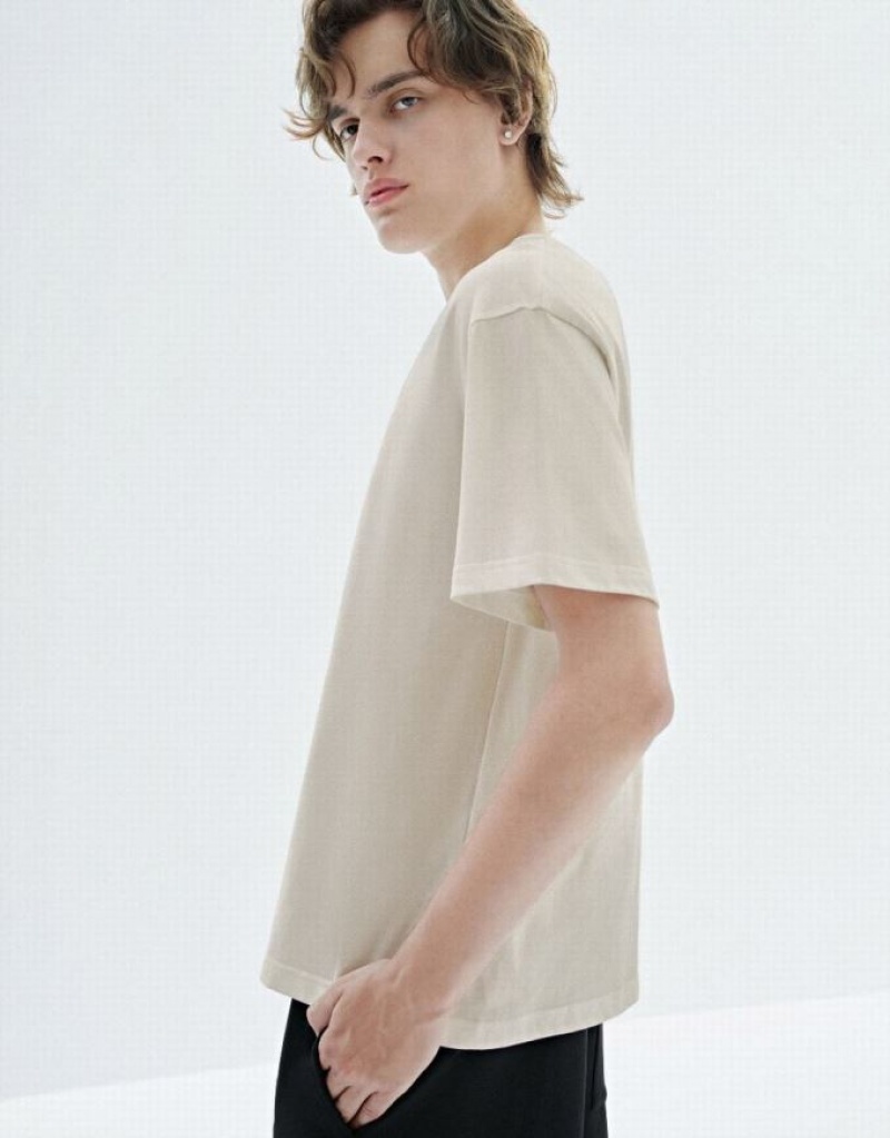 White Urban Revivo Straight Crew Neck Men's T-Shirts | ANMJUY-489