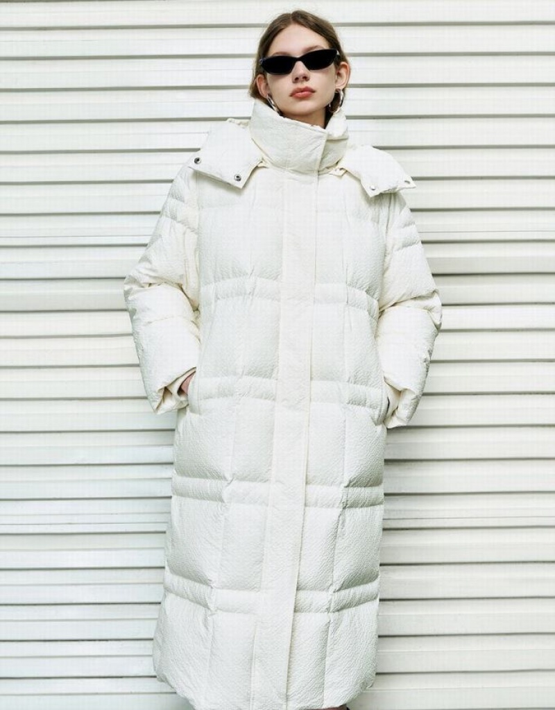 White Urban Revivo Straight Hooded Women's Puffer Jacket | APBLVW-081