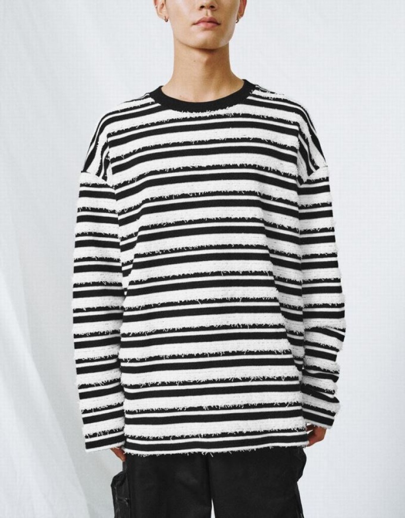 White Urban Revivo Striped Crew Neck Men's T-Shirts | ZXWIGA-972