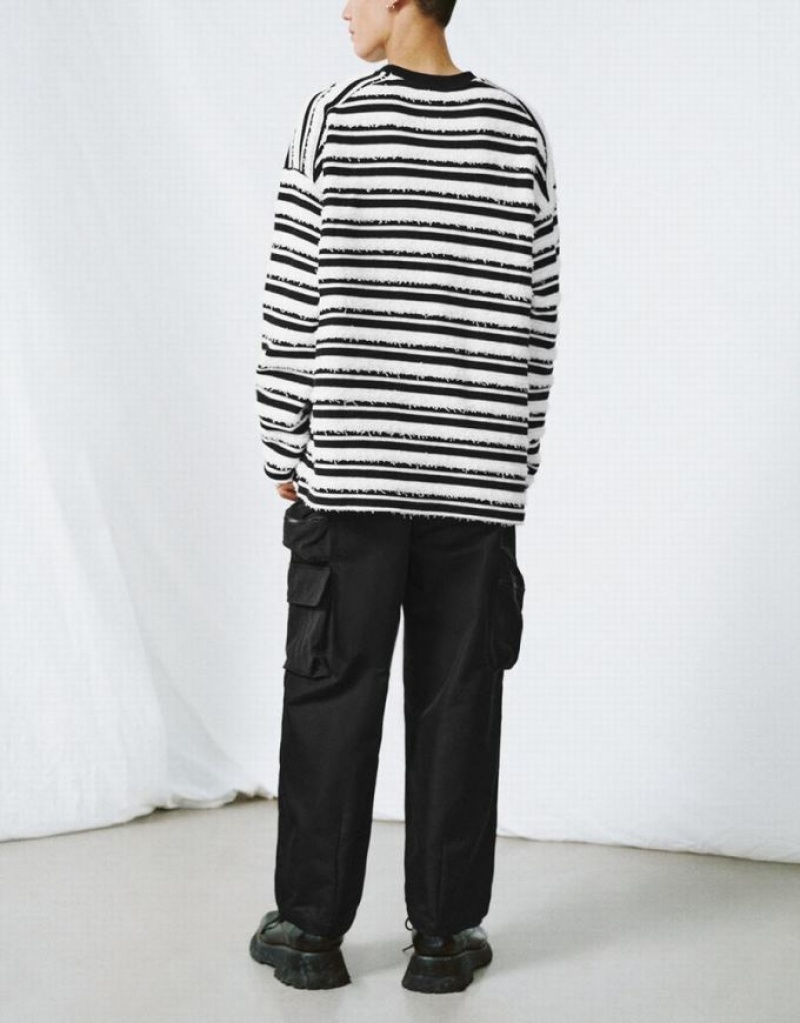 White Urban Revivo Striped Crew Neck Men's T-Shirts | ZXWIGA-972