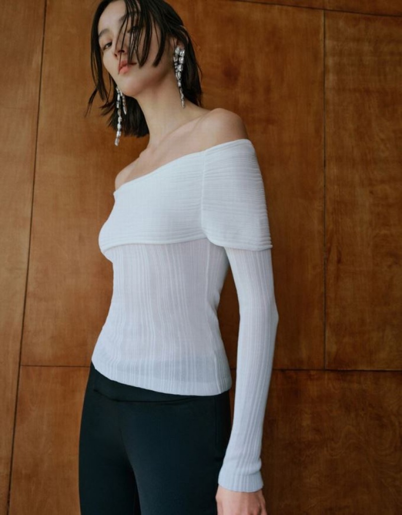 White Urban Revivo Textured Crew Neck Knitted Women's Cardigan | USTZLY-759