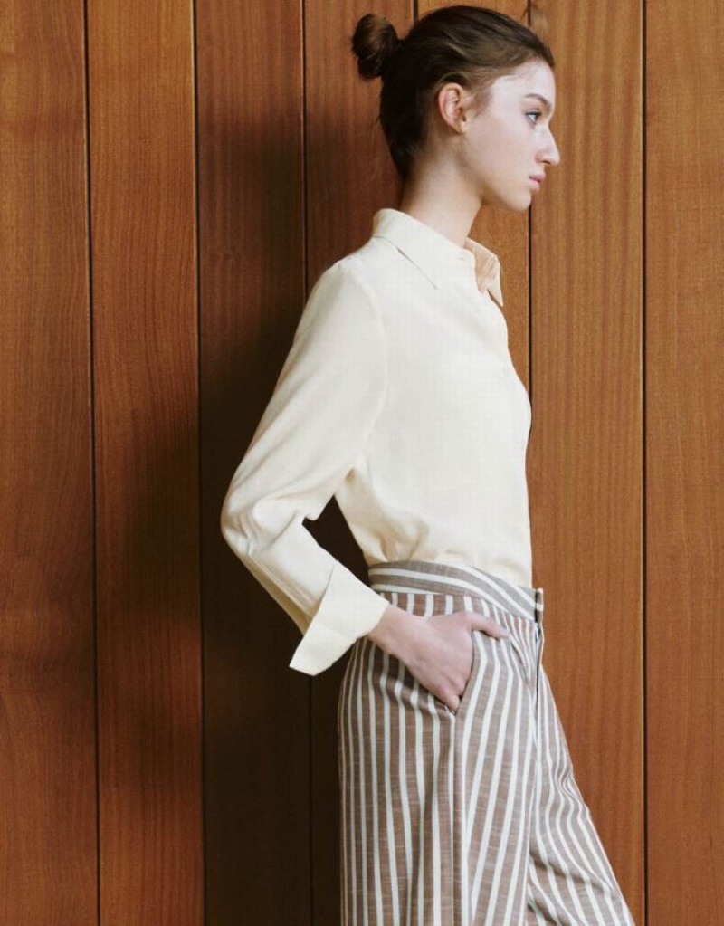 White Urban Revivo Textured Straight Women's Shirts | RCWZEP-597