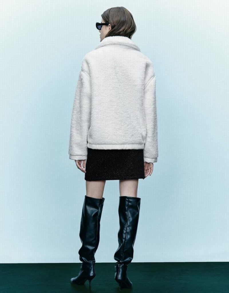 White Urban Revivo Zipper Front Furry Women's Coats | AVNWMP-243