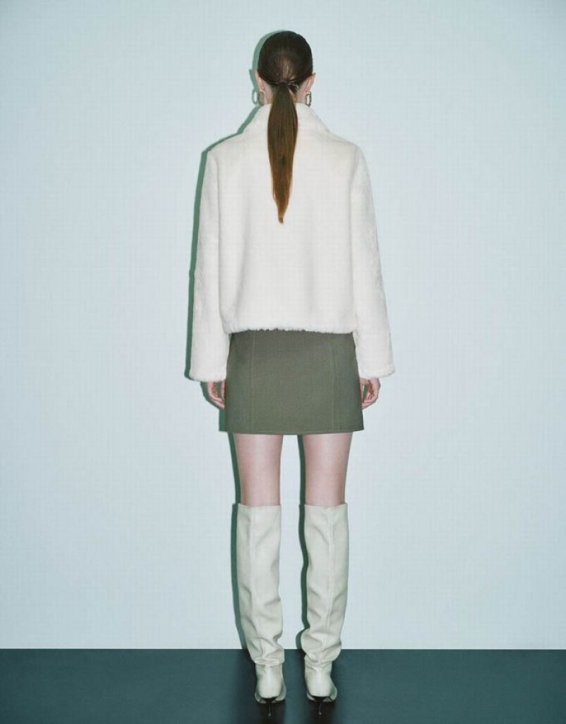 White Urban Revivo Zipper Front Straight Furry Women's Coats | YAJSMC-140