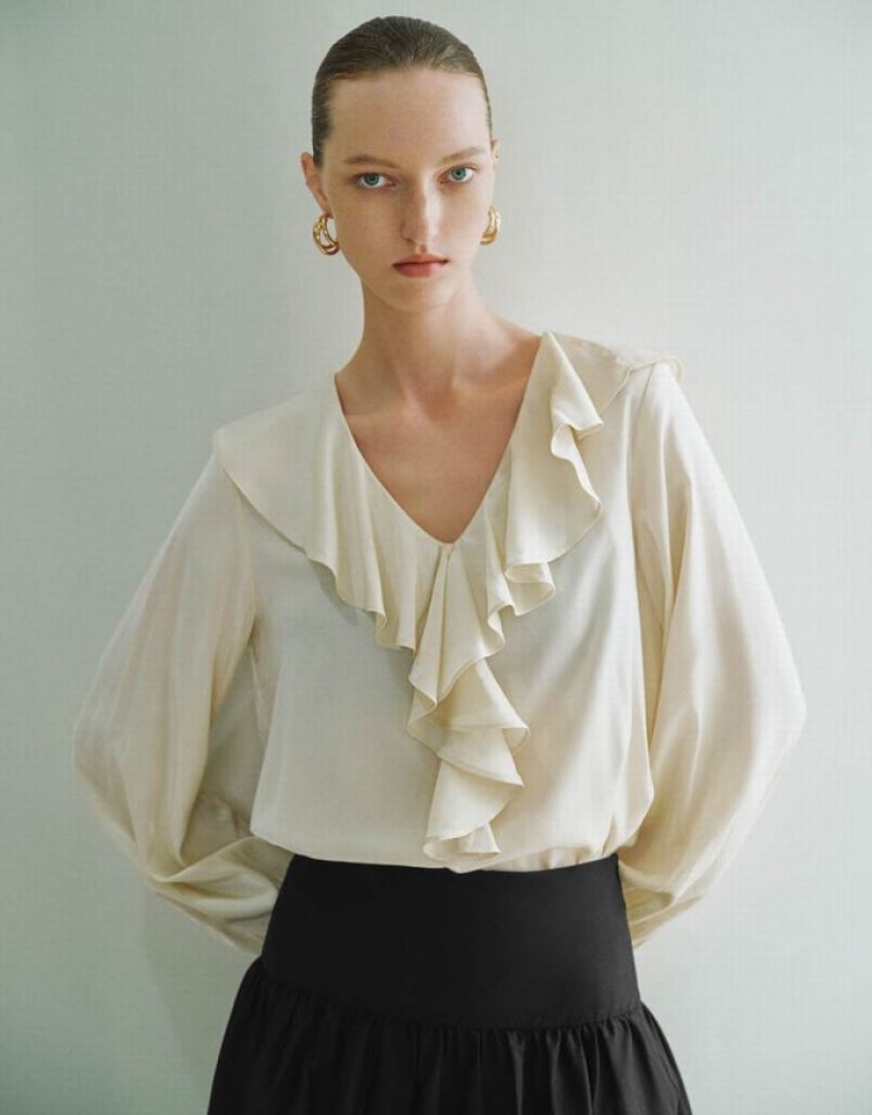 Yellow Urban Revivo Ruffle V-Neck Overhead Women\'s Blouse | AVQMEP-951